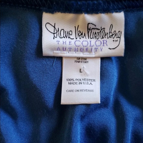 This beautiful ensemble was a gift, but to small. My loss is your gain. - Picture 2 of 7